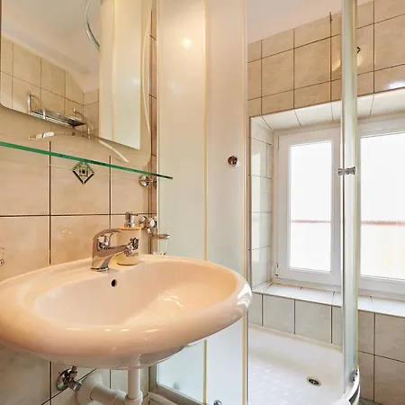 And Ivica Apartment *
